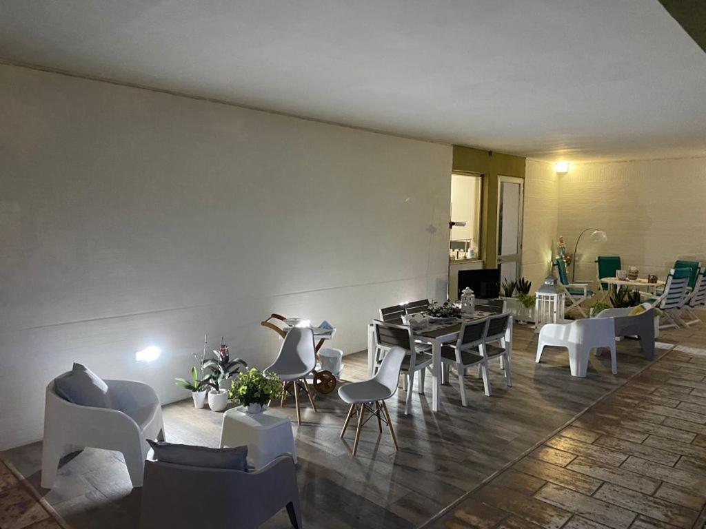 Viro House Bed & Breakfast Squinzano Dış mekan fotoğraf