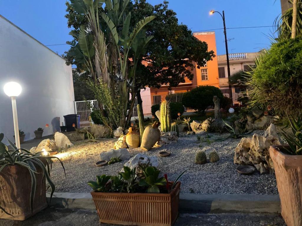 Viro House Bed & Breakfast Squinzano Dış mekan fotoğraf