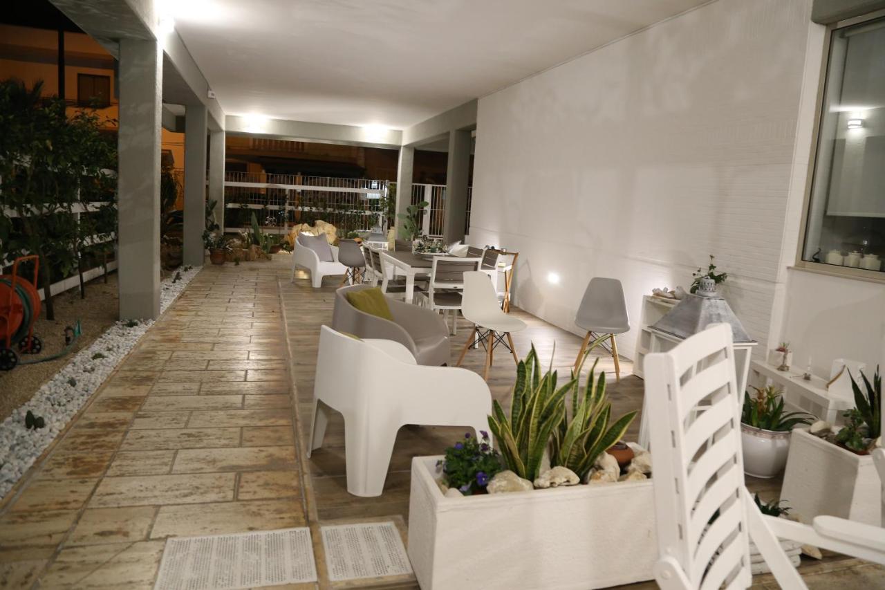 Viro House Bed & Breakfast Squinzano Dış mekan fotoğraf