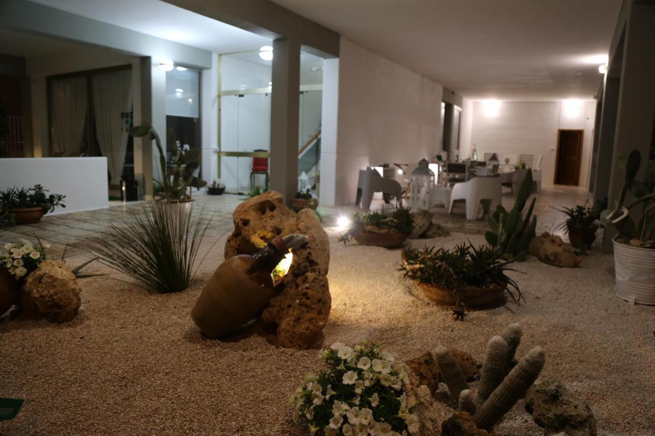 Viro House Bed & Breakfast Squinzano Dış mekan fotoğraf