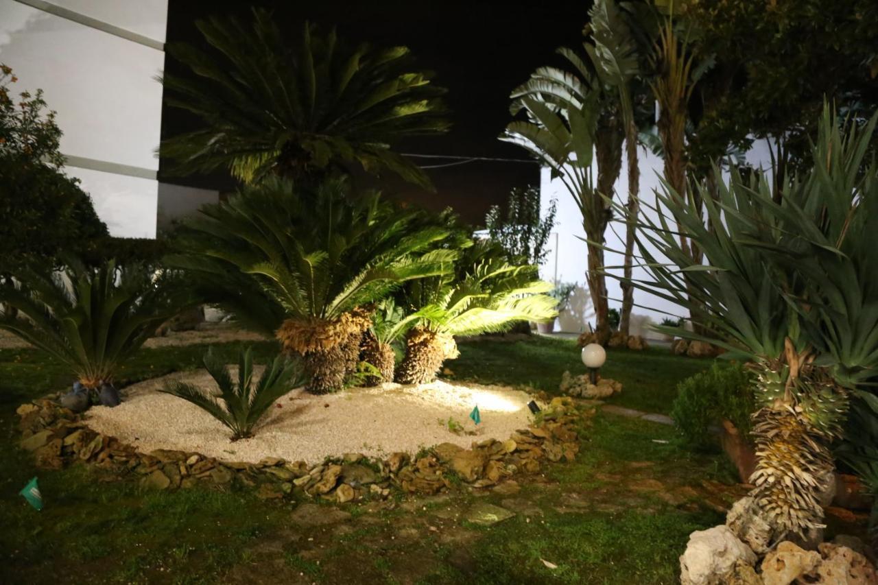 Viro House Bed & Breakfast Squinzano Dış mekan fotoğraf
