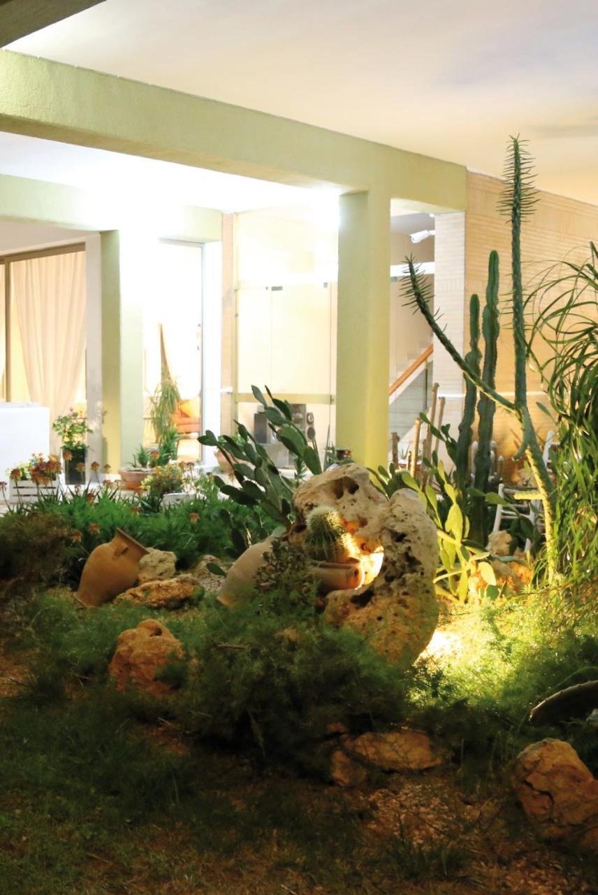 Viro House Bed & Breakfast Squinzano Dış mekan fotoğraf
